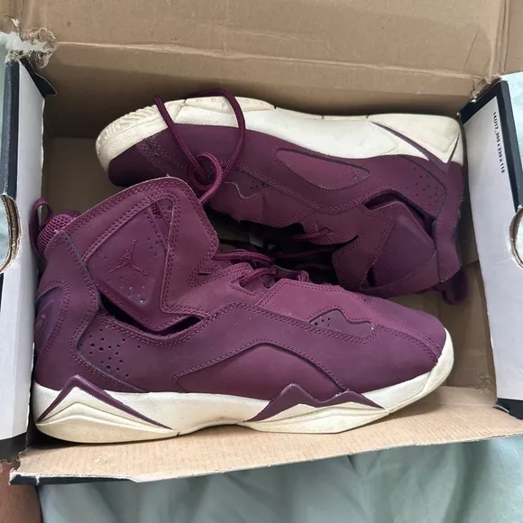Jordan Kids Sneakers in Burgundy and Cream