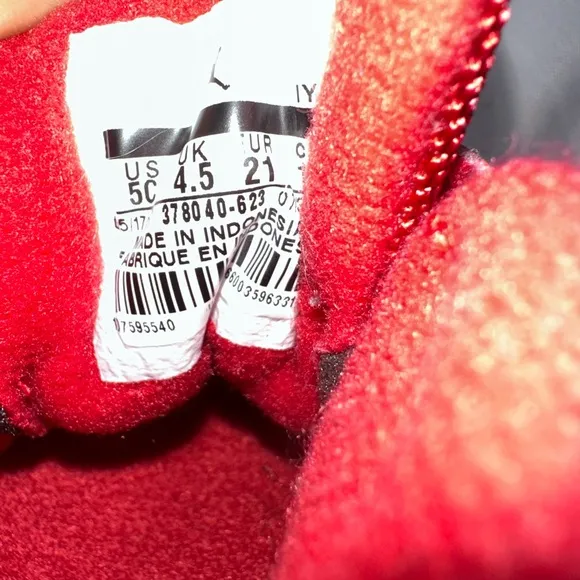 Jordan Red Mesh Sneakers for Everyday Wear