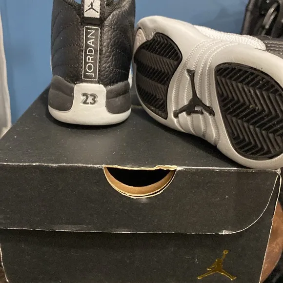 Jordan Retro High OG Kids Sneakers - Black and White