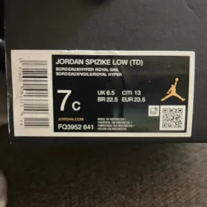Jordan Spizike Low Kids Sneakers - Bordeaux and Royal