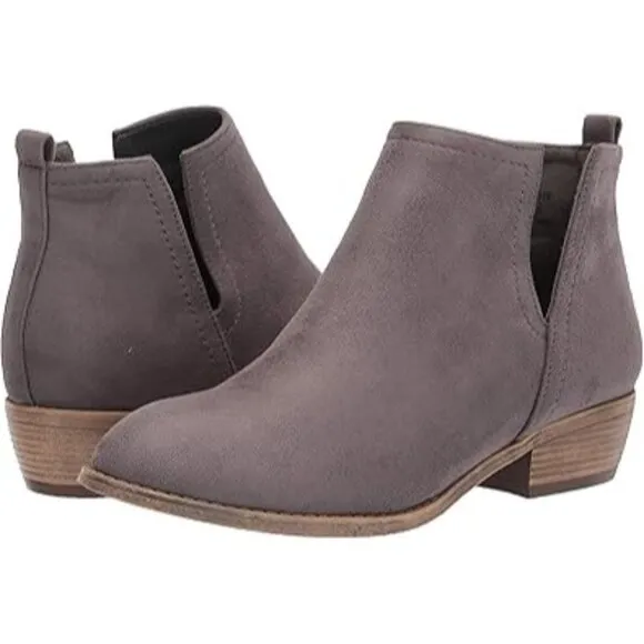 Journee Collection Womens Rimi Faux Suede Stacked Heel Ankle Boots Gray Size 8.5