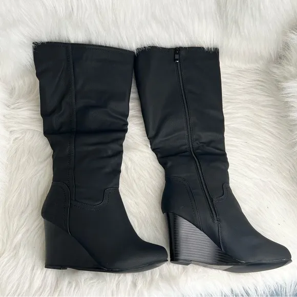 Journee Collection Women's Wide Calf Langly Boots Black Size 7.5
