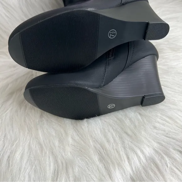 Journee Collection Women's Wide Calf Langly Boots Black Size 7.5
