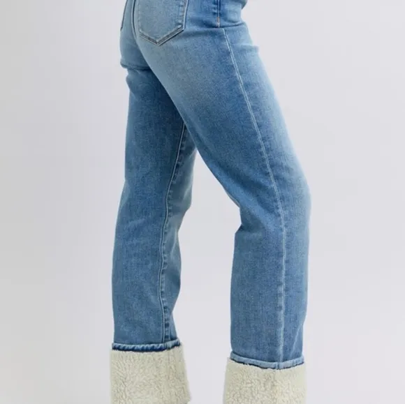 Judy Blue High-Rise Shearling Cuff Boyfriend Fit Jeans Straight Leg Denim Pants