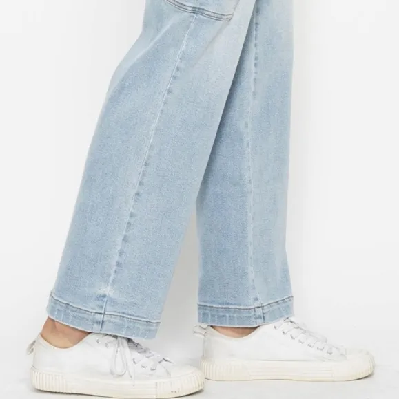 Judy Blue Jeans High-Rise Waist Cargo Denim Boyfriend Straight Leg Retro Pants