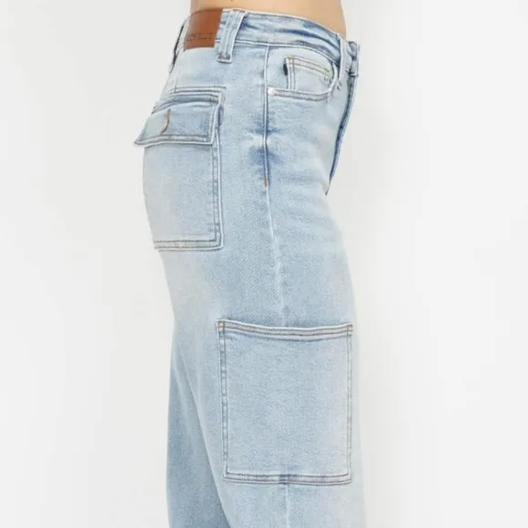 Judy Blue Jeans High-Rise Waist Cargo Denim Boyfriend Straight Leg Retro Pants