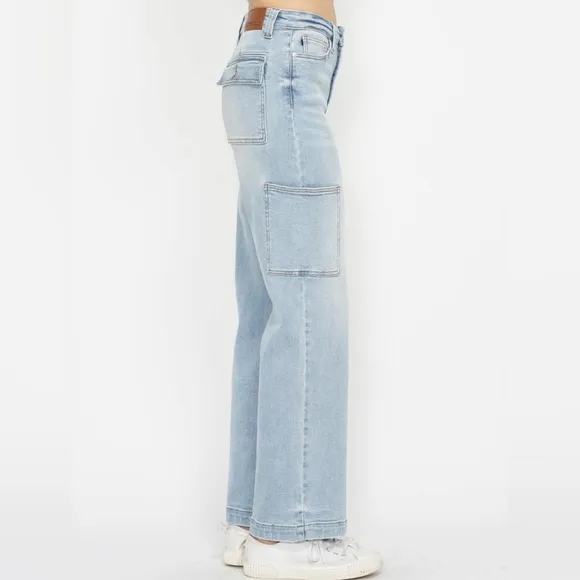 Judy Blue Jeans High-Rise Waist Cargo Denim Boyfriend Straight Leg Retro Pants