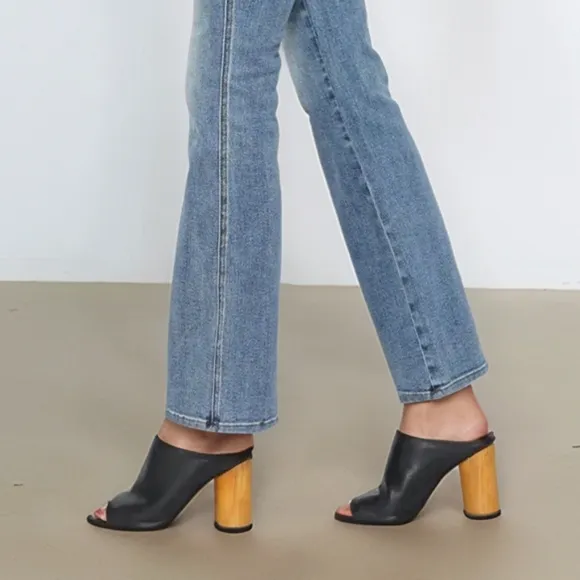 Judy Blue Tummy Control High-Rise Jeans Bootcut Embroidered Pocket Denim Pants