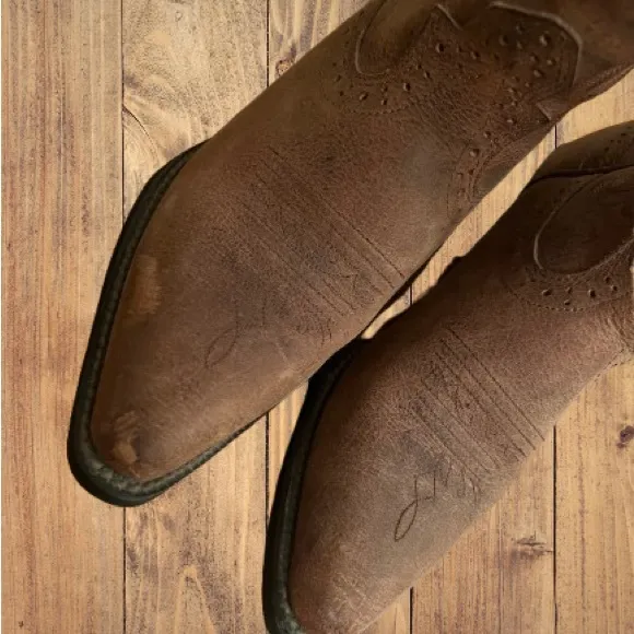 Justin Boots Brown Western Cowboy Boots with Embroidered Shaft