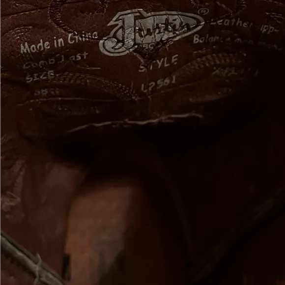 Justin Boots Brown Western Cowboy Boots with Embroidered Shaft