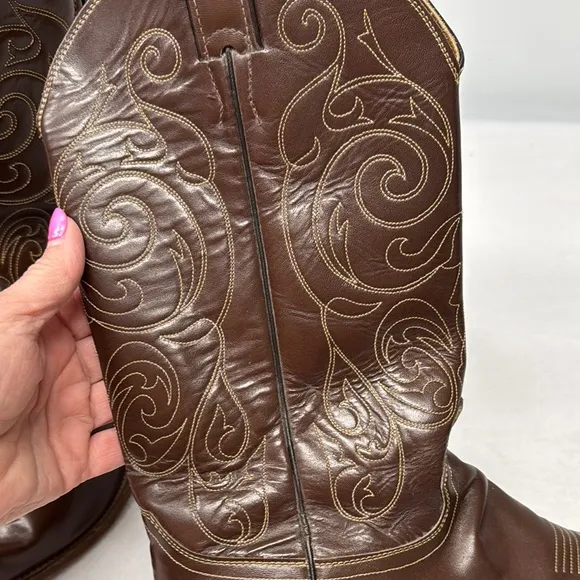 Justin Boots Brown Western Cowboy Boots with Intricate Stitching Dressy 9.5 D