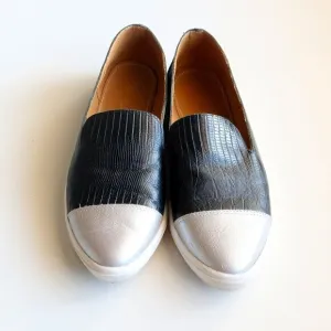 KAANAS Black &amp; Silver Lizard Skin Embossed Leather Slipons / Flats / Shoes Sz. 7