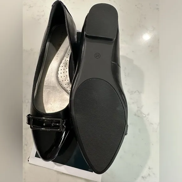 Karen Scott Caddy Black Buckled Pointed Toe Flats Size 11M