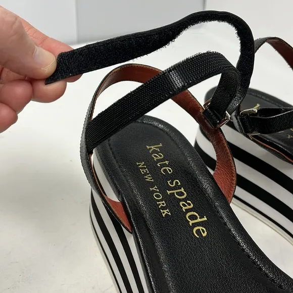 KATE SPADE HIGHRISE SPADE SANDALS BLACK WHITE STRIPE PLATFORM SZ 9.5