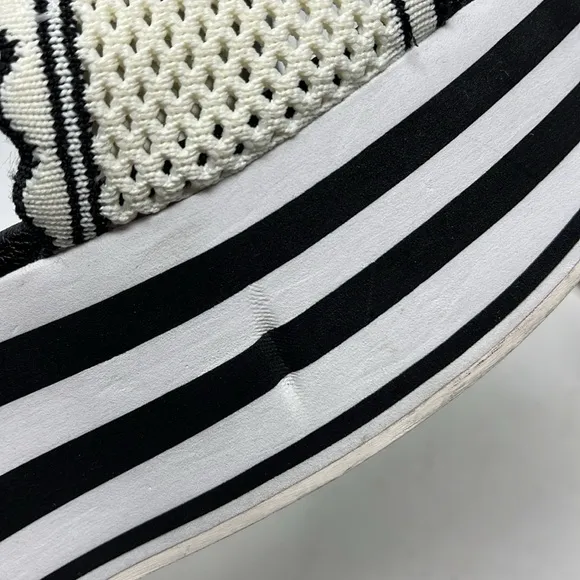 KATE SPADE HIGHRISE SPADE SANDALS BLACK WHITE STRIPE PLATFORM SZ 9.5