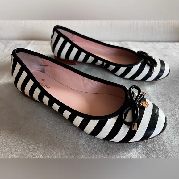Kate Spade Willa Black &amp;‎ White Flats