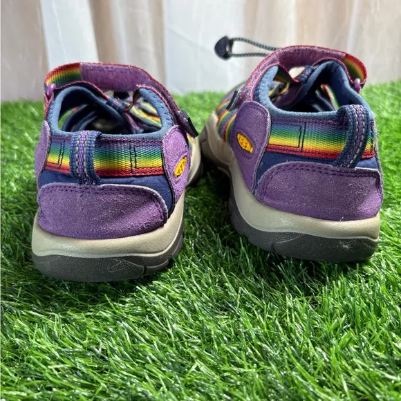 Keen Big Kids’ Newport H2 Sandals-Size: 4-Multi-Color-Preowned, Very Good Cond.