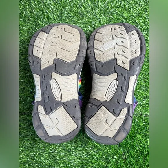 Keen Big Kids’ Newport H2 Sandals-Size: 4-Multi-Color-Preowned, Very Good Cond.
