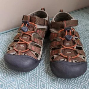 Keen Newport H2 Youth Sandals in Brown &amp; Orange