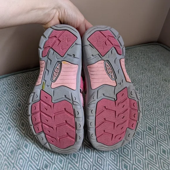 Keen Newport H2 Youth Sandals in Pink &amp; Rose