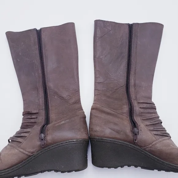 KEEN Womens Brown Zurich Leather Wedge Heel Knee High Boots Side Zip Size 10