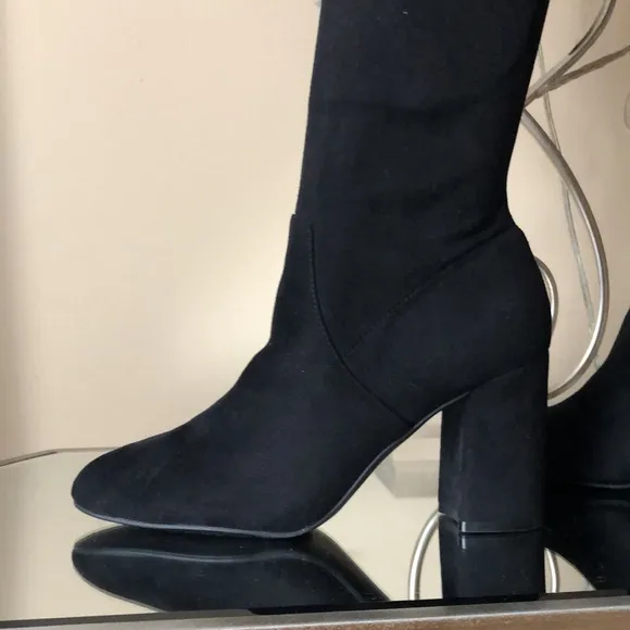 KELLY &amp; KATIE 3.5”Heel Black Over the Knee Boots