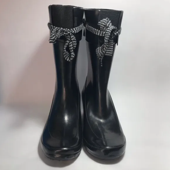 Khombu Lacey Black Rubber Wedge Heel Rain Boots Size 9 NIB