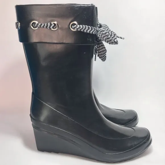 Khombu Lacey Black Rubber Wedge Heel Rain Boots Size 9 NIB