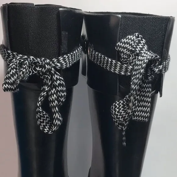Khombu Lacey Black Rubber Wedge Heel Rain Boots Size 9 NIB