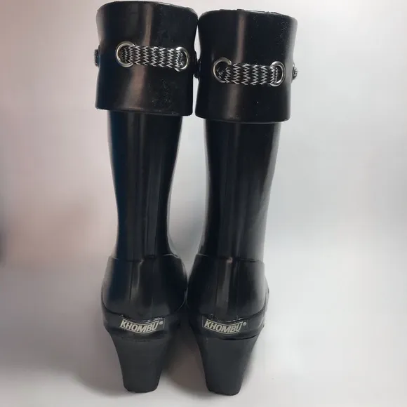 Khombu Lacey Black Rubber Wedge Heel Rain Boots Size 9 NIB