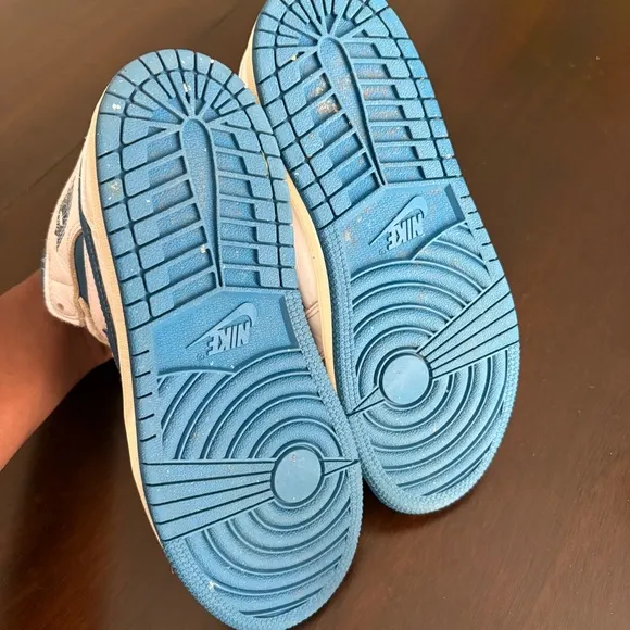 Kids Air Jordan 1