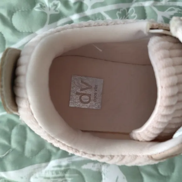 Kids Beige Sneakers