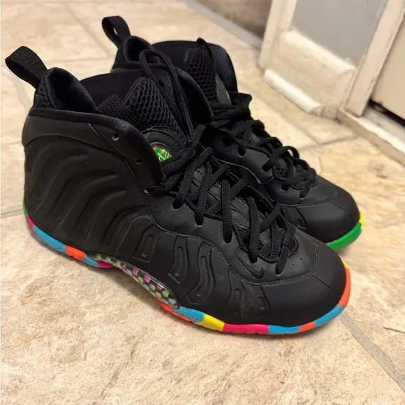 Kids Black Fruity Pebble Foamposite
