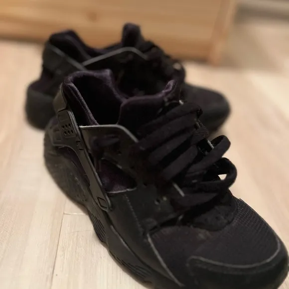Kids Black Sneakers