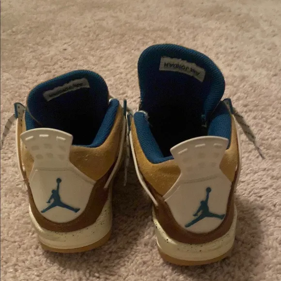 Kids Jordan 4 Cocoa Wow - Size US 4.5