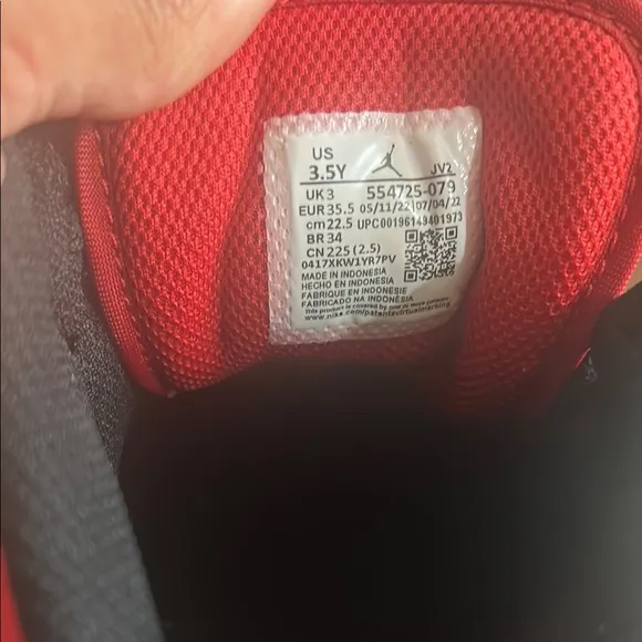 Kids Nike 1s (Red and Black) Sneakers, size 3.5