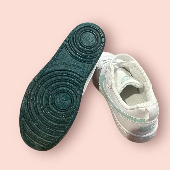 Kids Nike Borough Sneakers