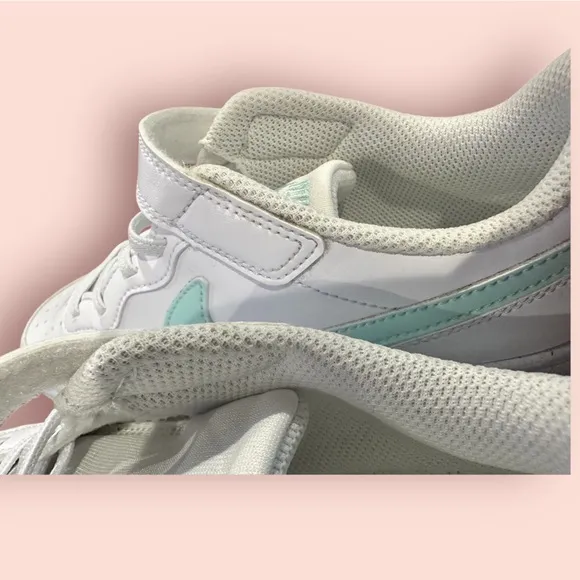 Kids Nike Borough Sneakers