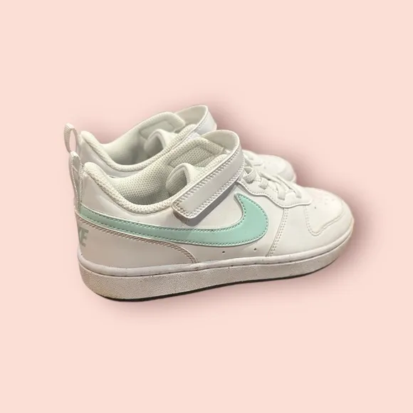 Kids Nike Borough Sneakers