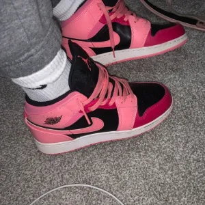 Kids Pink and Black Sneakers