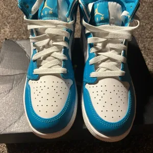 Kids Sneakers - Blue and White