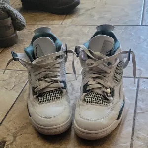 Kids White and Teal Sneakers