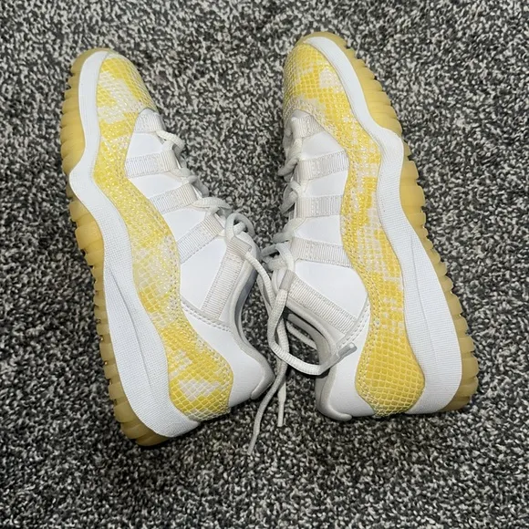 Kids White and Yellow snakeskin Sneakers Jordan 11 size 13c.