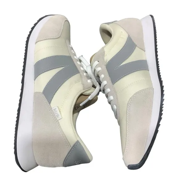 KIZIK MILAN Gray and White Sneakers for Everyday Comfort M 10.5 W12