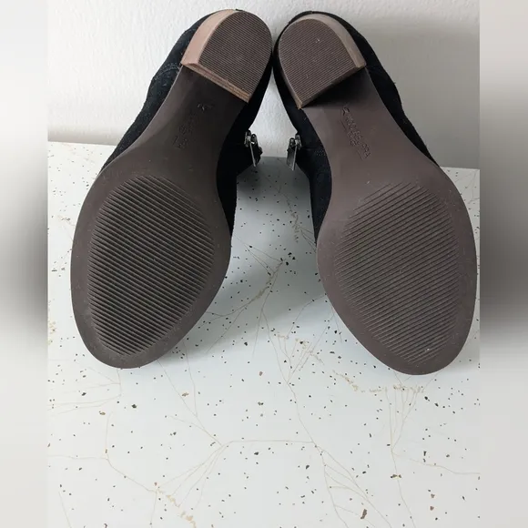 Koolaburra By UGG Amalea Black Ankle Bootie Suede Stacked Heel Zip Asymmetrical