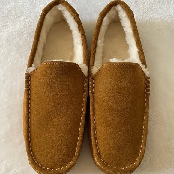 Koolaburra By Ugg Brown Moccasin Style Slip-On Loafers with Plush Lining Size 12