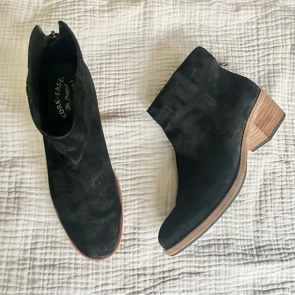 KORK-EASE | Kecia Black Suede Ankle Boots Stacked Block Heel Booties