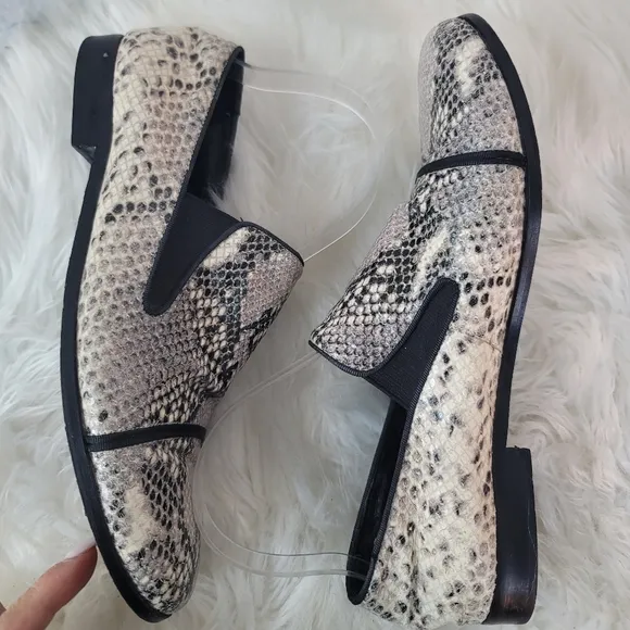 LA VICTOIRE LYNN SNAKESKIN LOAFERS GENUINE LEATHER TAUPE ROUND TOE SZ 8