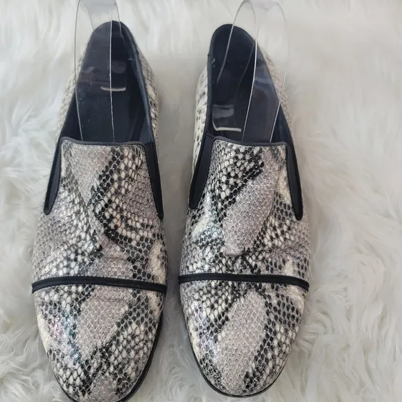 LA VICTOIRE LYNN SNAKESKIN LOAFERS GENUINE LEATHER TAUPE ROUND TOE SZ 8
