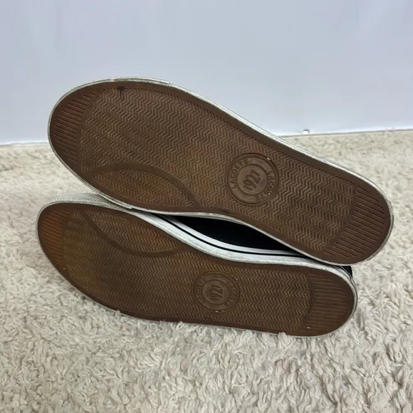 Lacoste Low‎ Top  Black Sneakers Size 9.5 Men’s